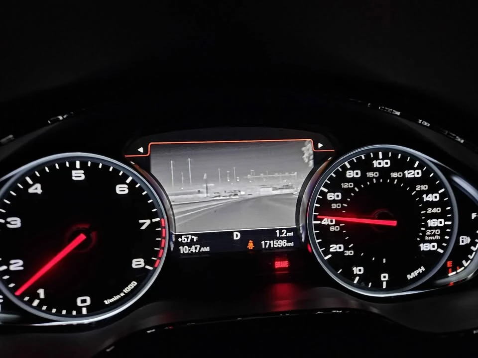 2011 Audi D4 A8 - Image 11 of 12