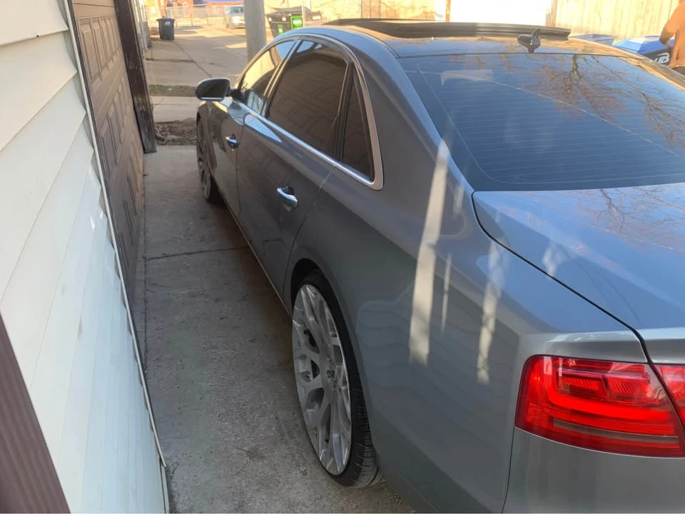 2011 Audi D4 A8 - Image 4 of 6