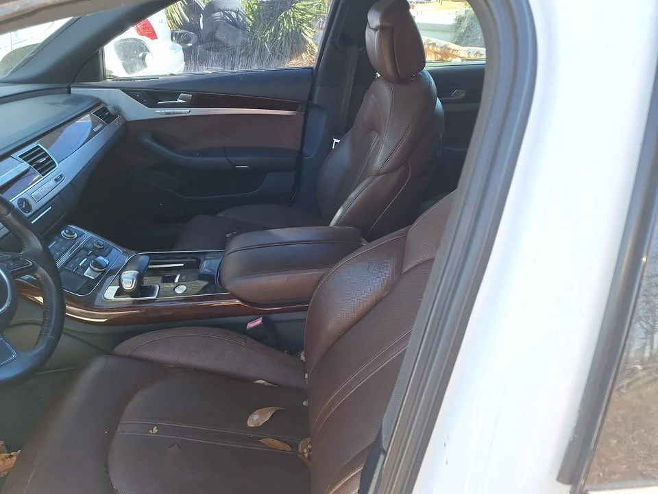 2011 Audi D4 A8 - Image 6 of 6