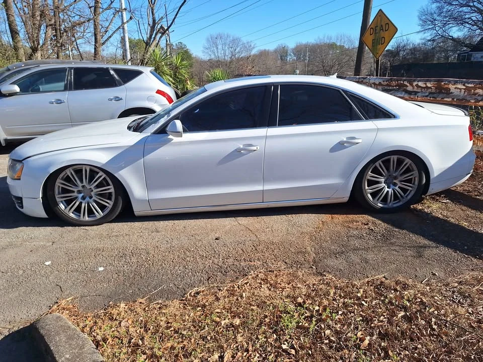 2011 Audi D4 A8 - Image 2 of 6