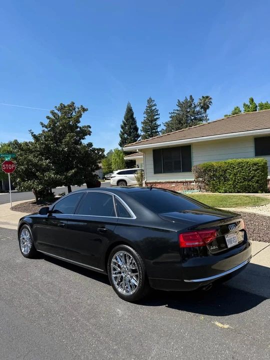 2011 Audi D4 A8 - Image 2 of 19