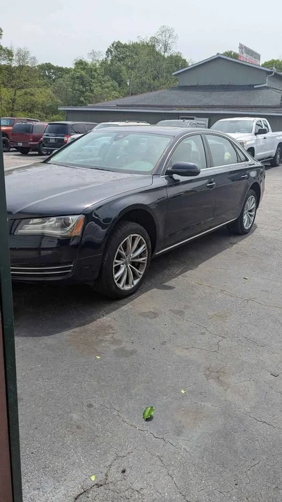 2011 Audi D4 A8 - Image 4 of 9