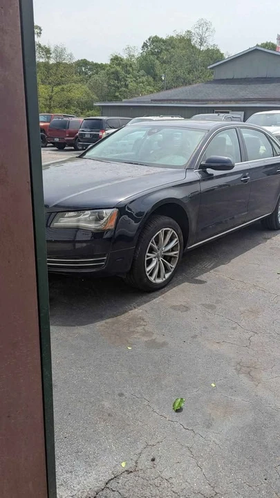 2011 Audi D4 A8 - Image 3 of 9
