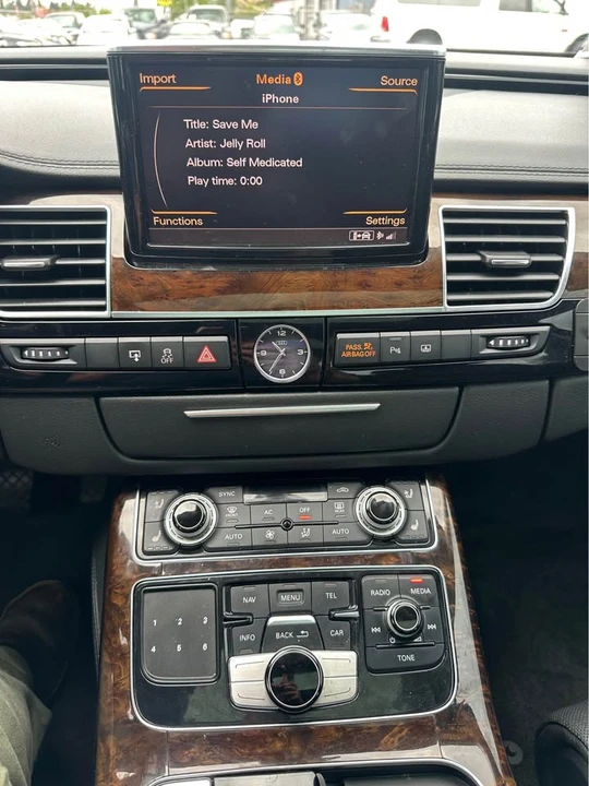 2011 Audi D4 A8 - Image 14 of 18