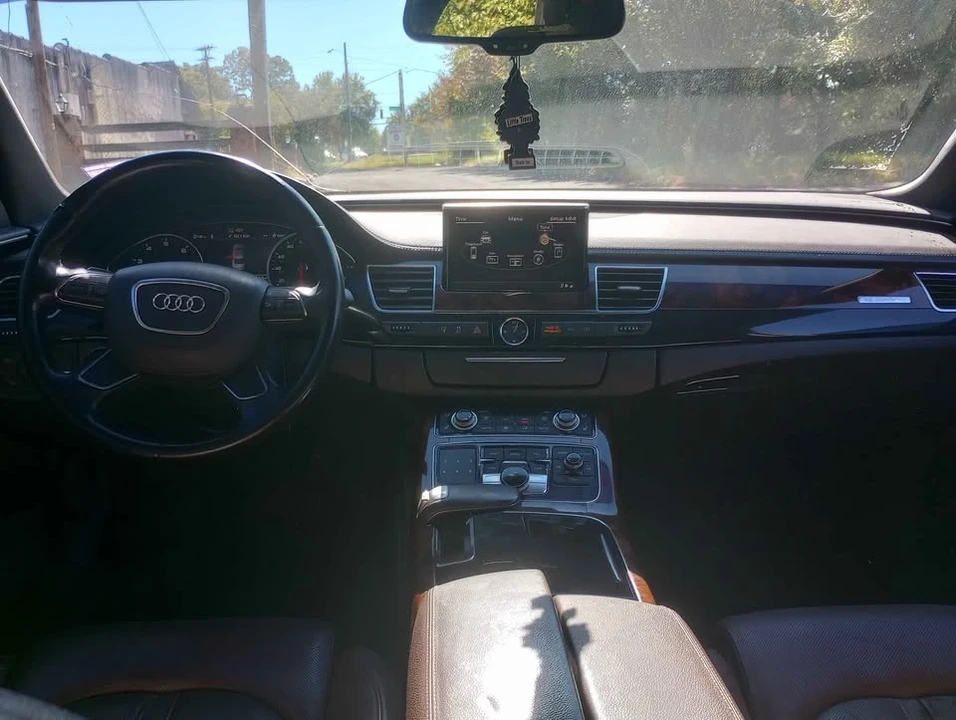 2011 Audi D4 A8 - Image 7 of 14