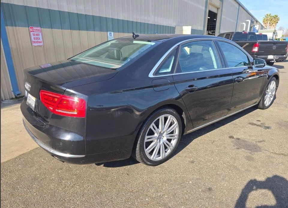 2011 Audi D4 A8 - Image 8 of 9
