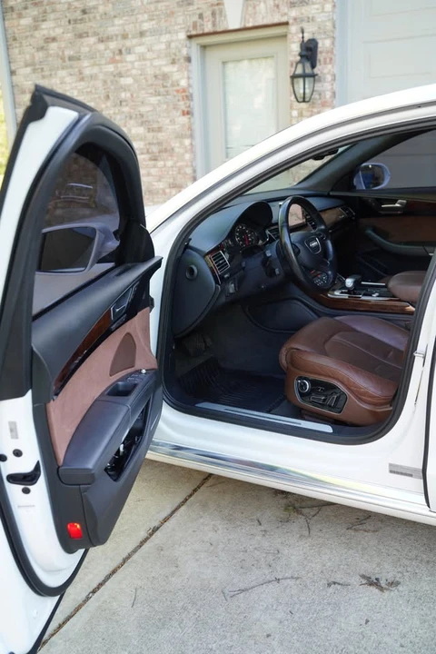 2011 Audi D4 A8 - Image 10 of 17