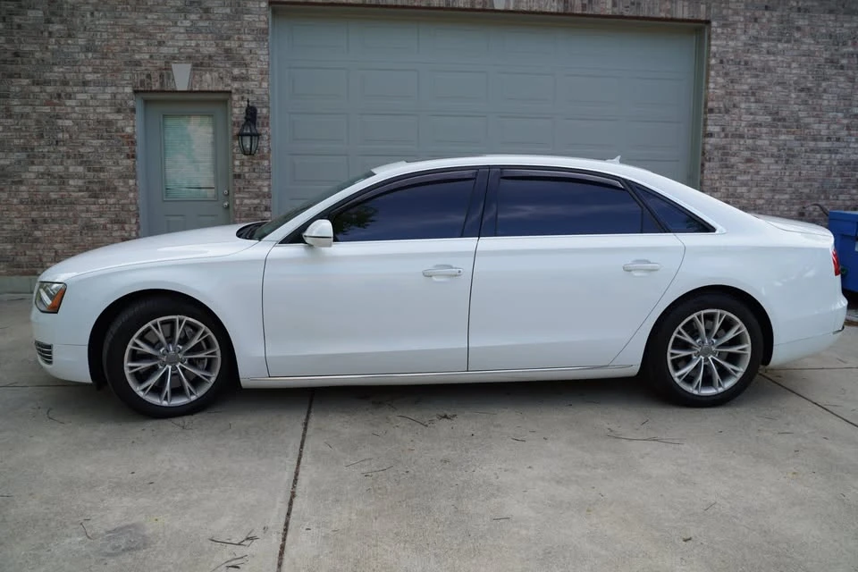 2011 Audi D4 A8 - Image 4 of 17