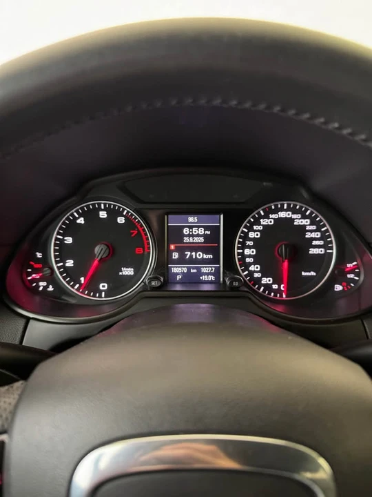 2011 Audi 8R Q5 - Image 20 of 20