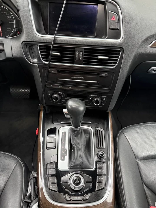 2011 Audi 8R Q5 - Image 12 of 14