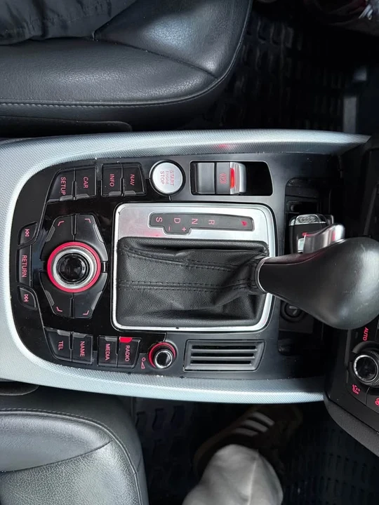 2011 Audi 8R Q5 - Image 16 of 16