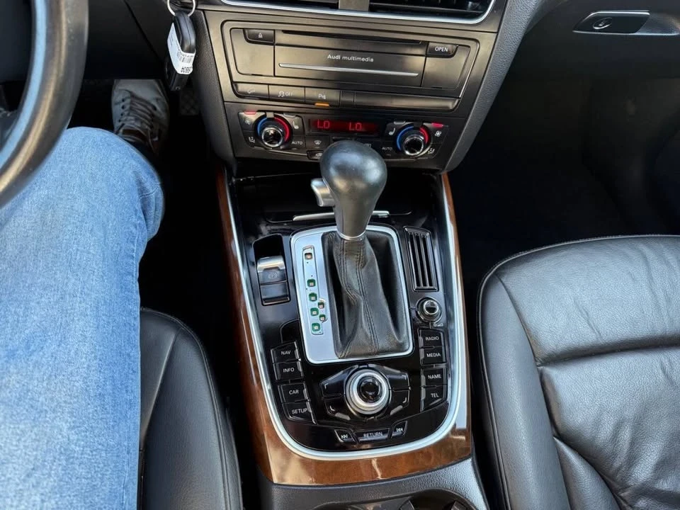 2011 Audi 8R Q5 - Image 17 of 20