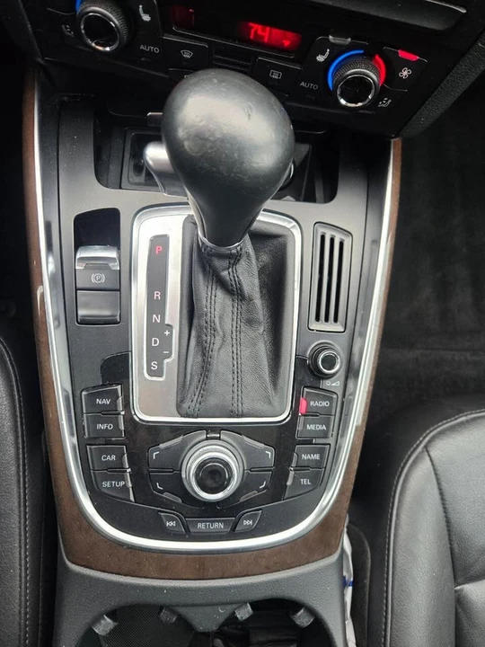 2011 Audi 8R Q5 - Image 18 of 19