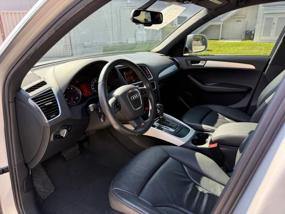 2011 Audi 8R Q5 - Image 8 of 20