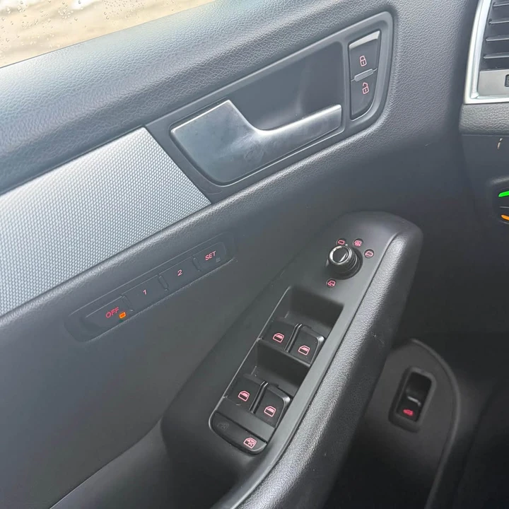 2011 Audi 8R Q5 - Image 12 of 14