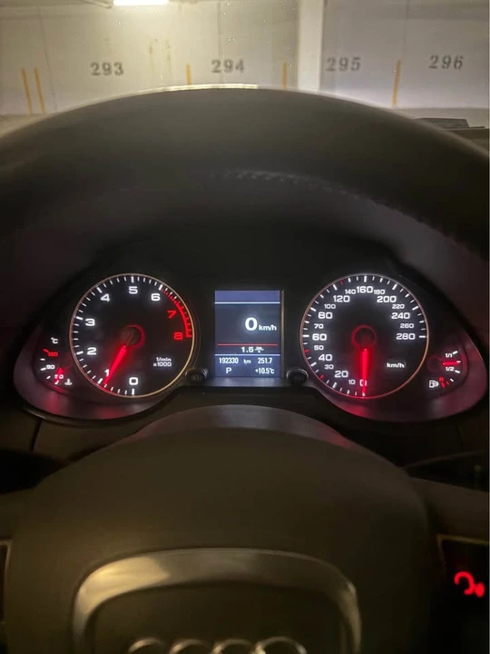 2011 Audi 8R Q5 - Image 11 of 12