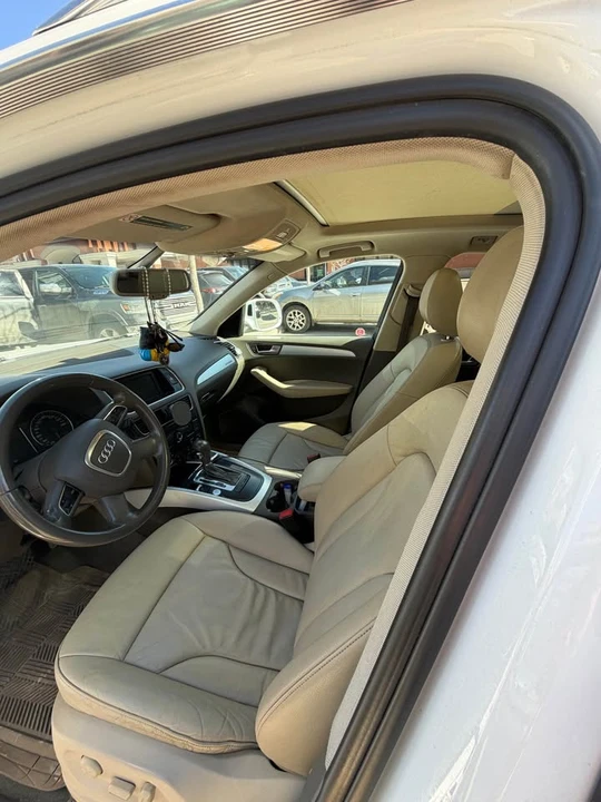 2011 Audi 8R Q5 - Image 8 of 12
