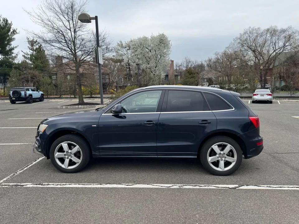 2011 Audi 8R Q5 - Image 3 of 10