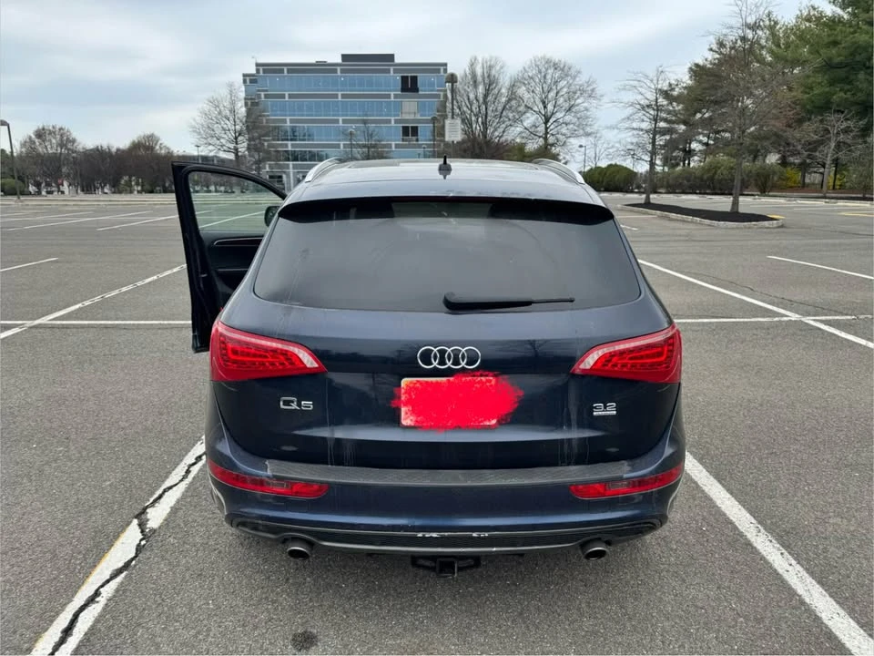 2011 Audi 8R Q5 - Image 4 of 10