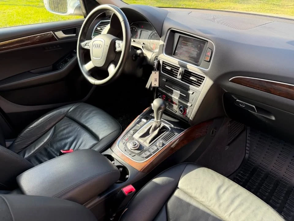 2011 Audi 8R Q5 - Image 10 of 16