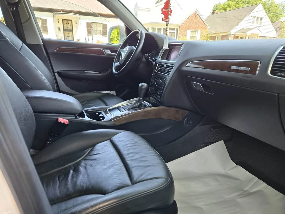 2011 Audi 8R Q5 - Image 6 of 10