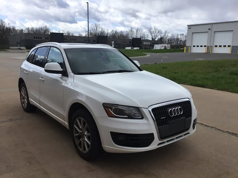 2011 Audi 8R Q5 - Image 2 of 18