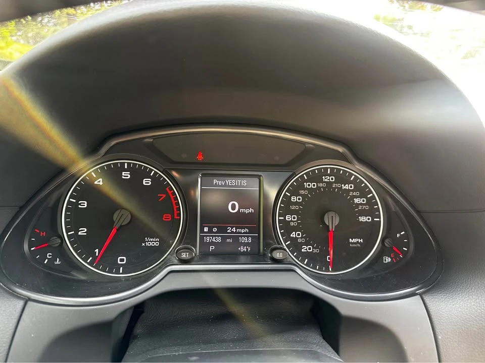 2011 Audi 8R Q5 - Image 11 of 20
