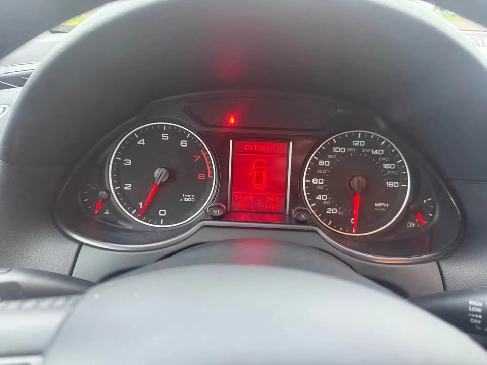 2011 Audi 8R Q5 - Image 18 of 18