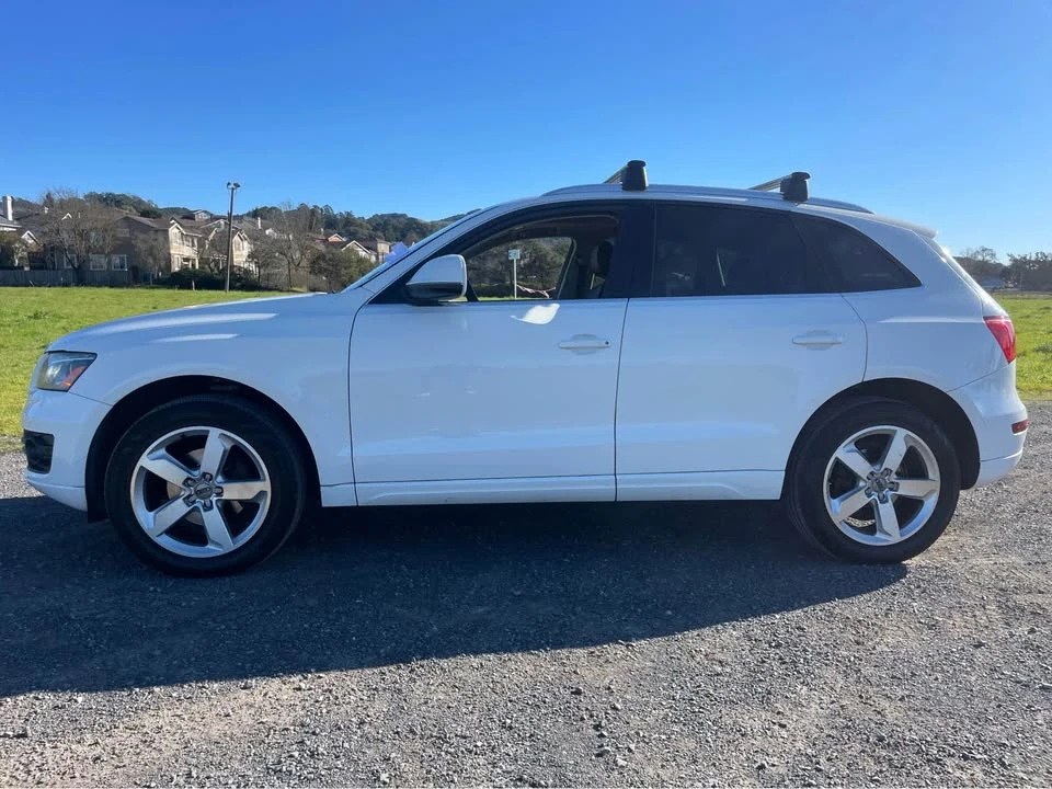2011 Audi 8R Q5 - Image 4 of 9