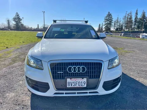 2011 Audi Q5 2.0T Premium Plus