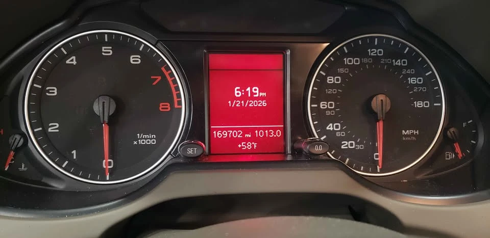 2011 Audi 8R Q5 - Image 10 of 13