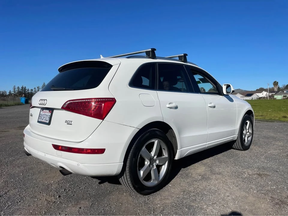 2011 Audi 8R Q5 - Image 2 of 9