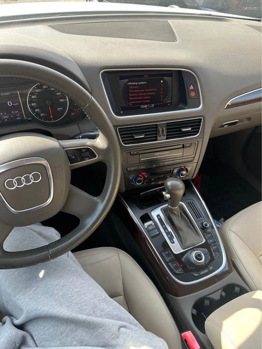 2011 Audi 8R Q5 - Image 11 of 17