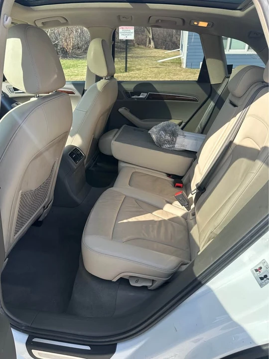 2011 Audi 8R Q5 - Image 10 of 17