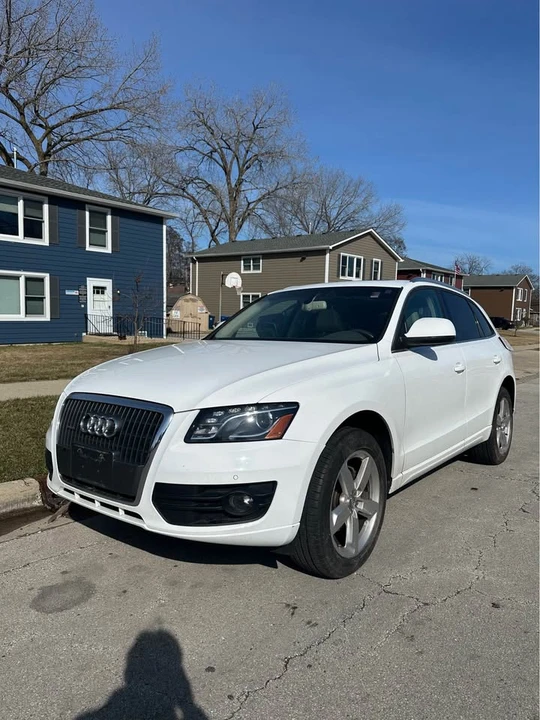 2011 Audi 8R Q5 - Image 2 of 17