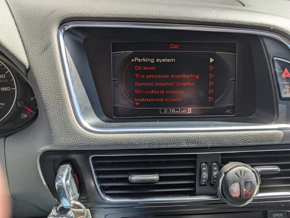 2011 Audi 8R Q5 - Image 10 of 20