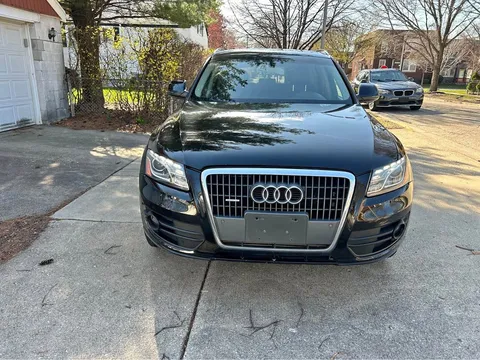 2011 Audi Q5 2.0T Premium Plus