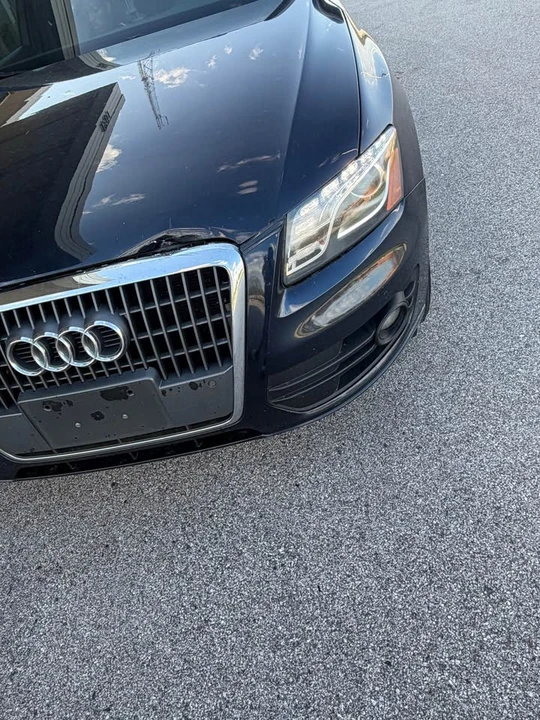 2011 Audi 8R Q5 - Image 2 of 6