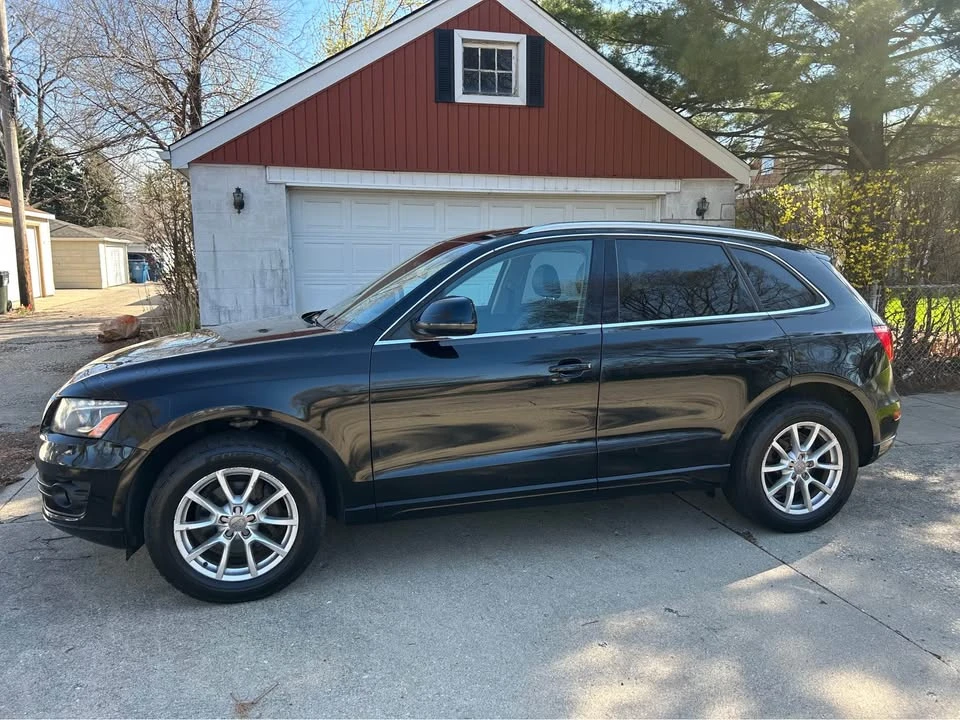 2011 Audi 8R Q5 - Image 3 of 10