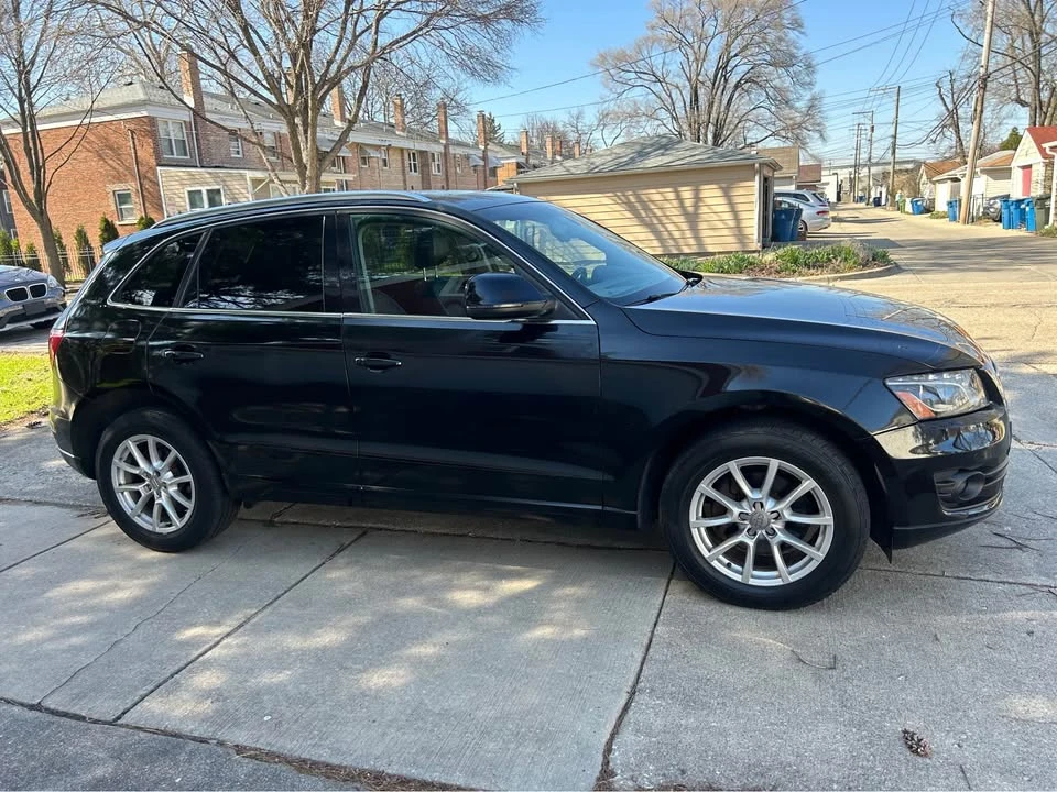 2011 Audi 8R Q5 - Image 2 of 10
