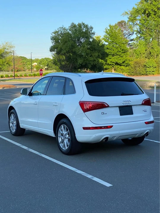2011 Audi 8R Q5 - Image 8 of 19