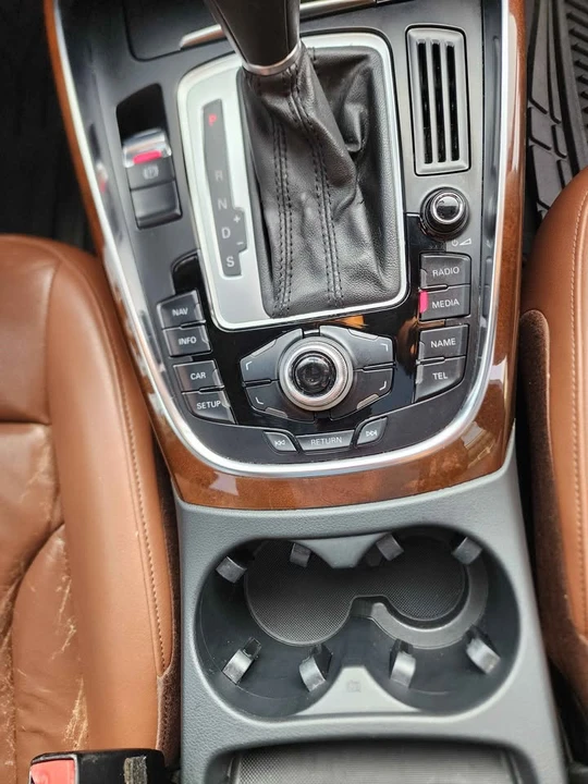 2011 Audi 8R Q5 - Image 4 of 19