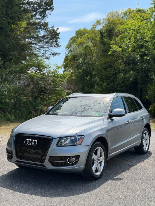 2011 Audi 8R Q5 - Image 2 of 13