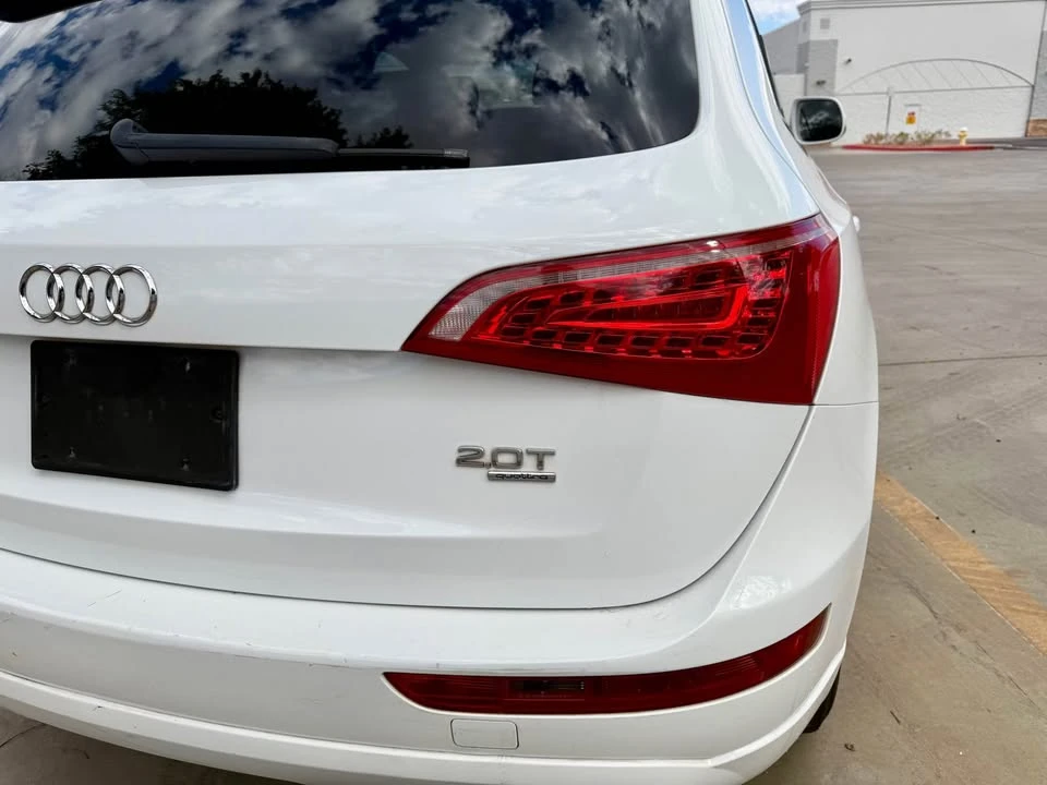 2011 Audi 8R Q5 - Image 2 of 15