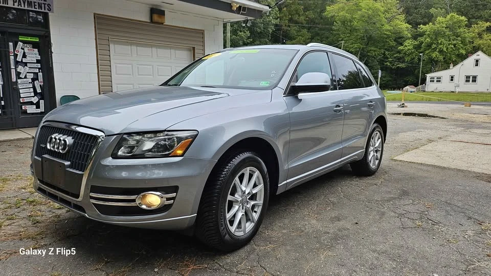 2011 Audi 8R Q5 - Image 2 of 19