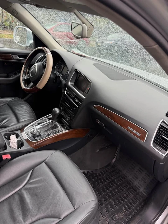 2011 Audi 8R Q5 - Image 8 of 9