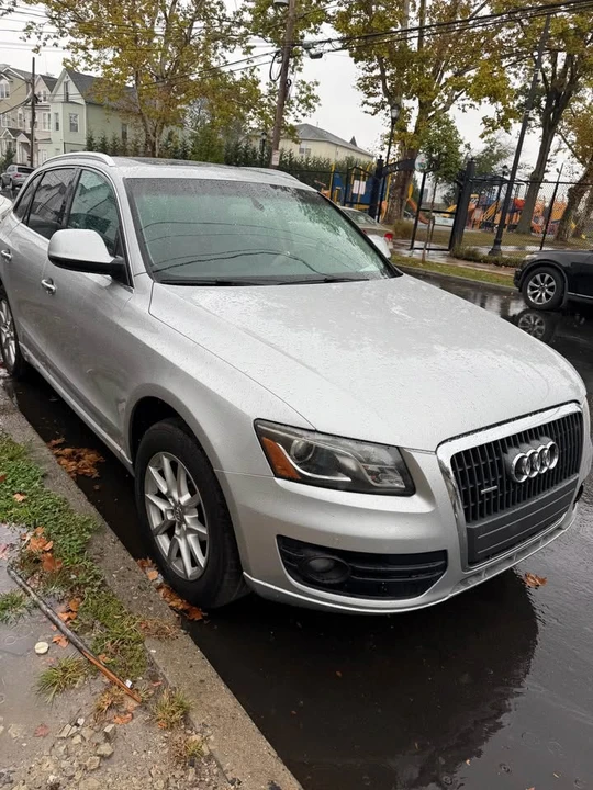 2011 Audi 8R Q5 - Image 3 of 9