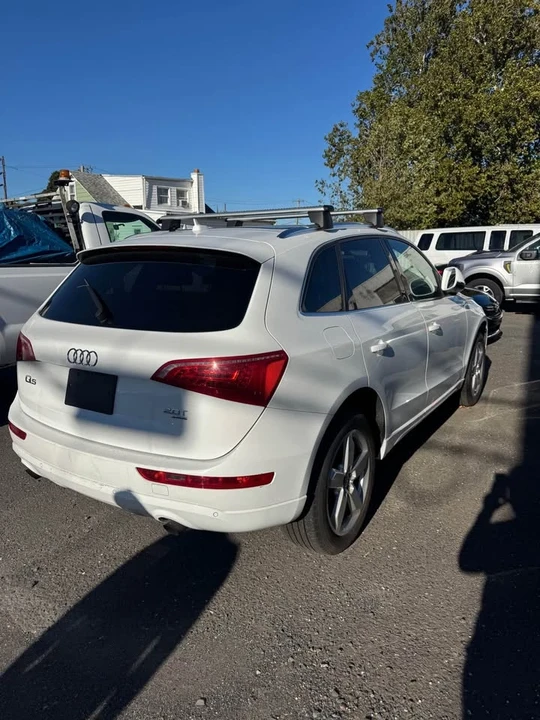2011 Audi 8R Q5 - Image 2 of 3