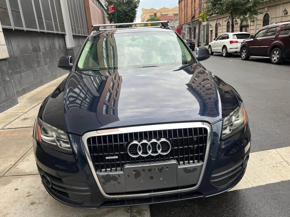 2011 Audi 8R Q5 - Image 2 of 9