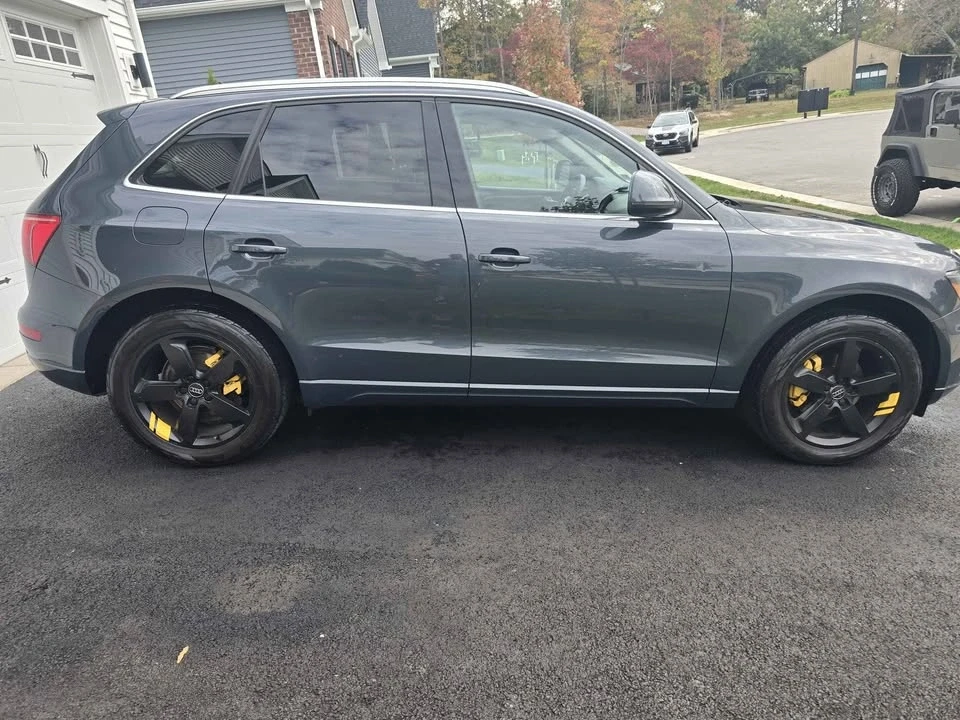 2011 Audi 8R Q5 - Image 2 of 9